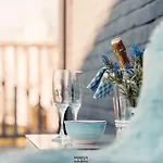 Promenade - Luxuriously For 8 People アパート *